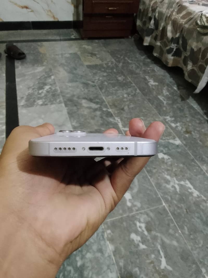 Apple iPhone 14 2