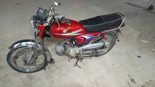 Honda CD70 2010 madal