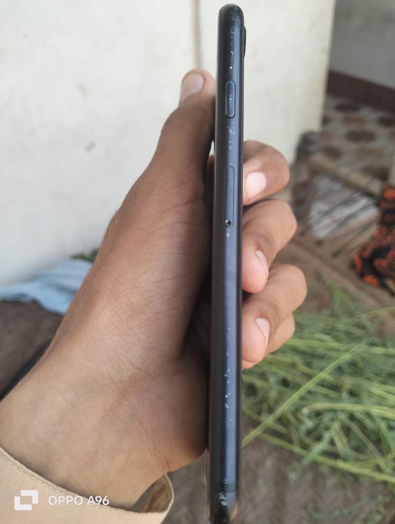 Apple iPhone SE 2020 2