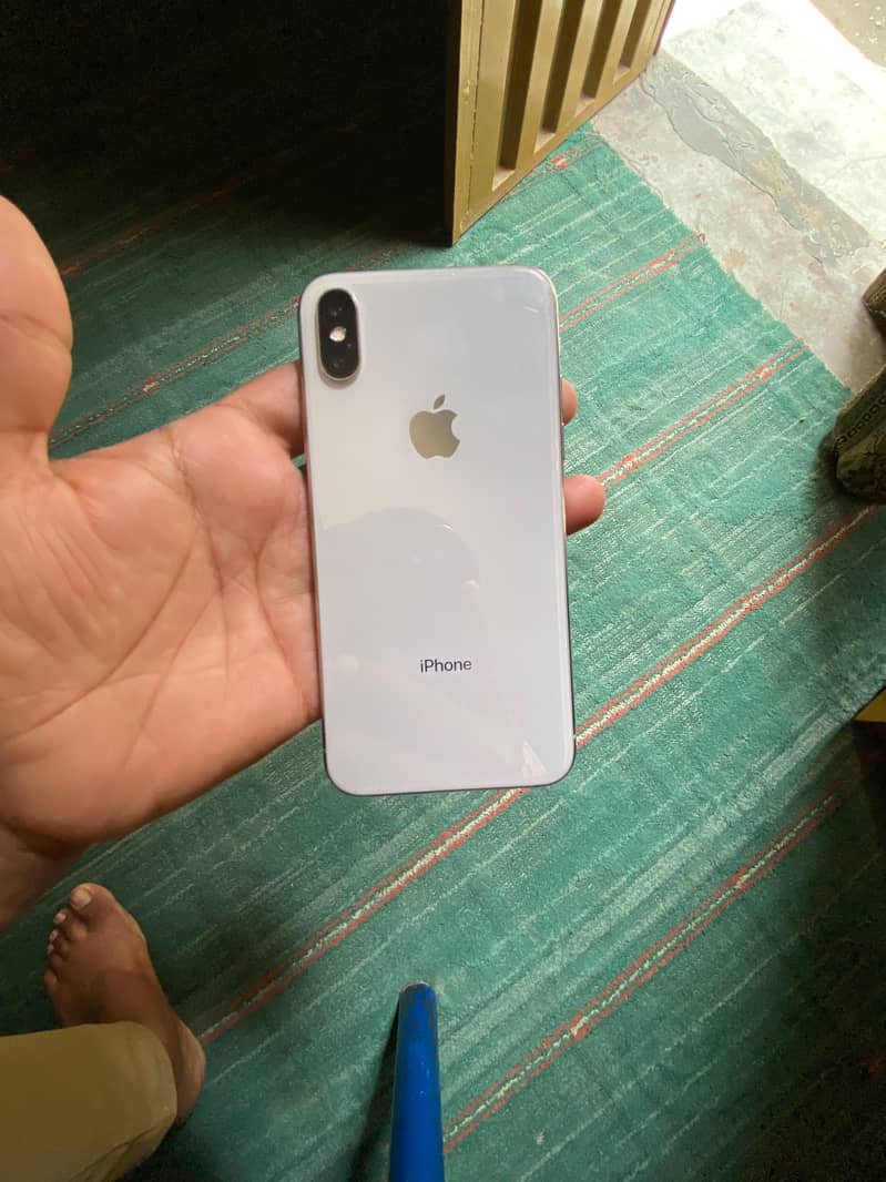 Apple iPhone X 1