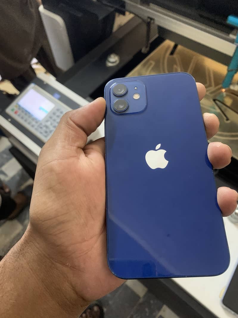 Apple iPhone 12 0