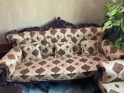 7 seater sofa set urgent for sale