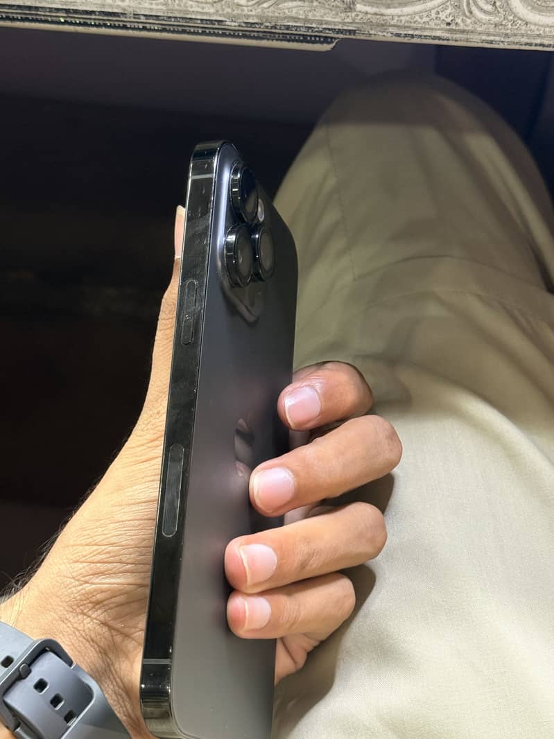 Apple iPhone 14 Pro Max 5