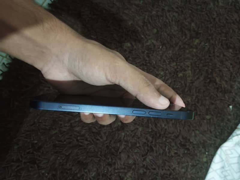 Apple iPhone 12 1