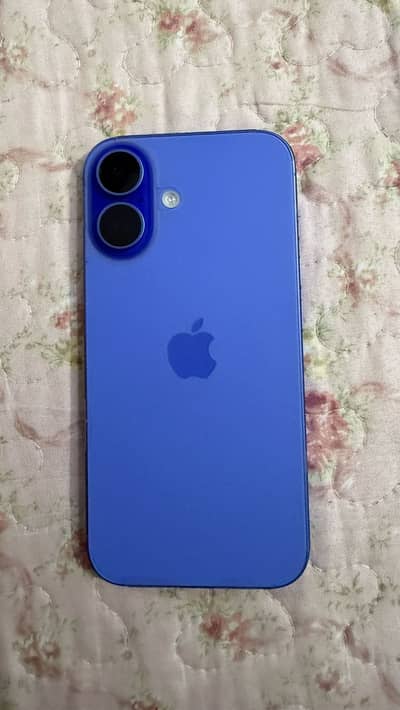 Apple iPhone 16