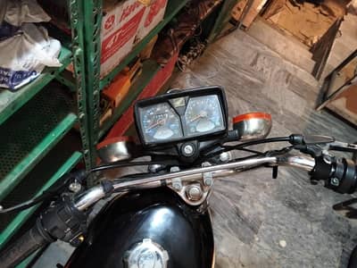 as salam Walikum sell bike Honda bike dekhna ana hoga