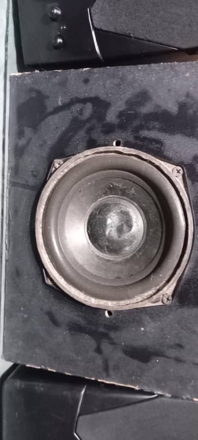 heavy bass woofar speaker bluetooth aux system