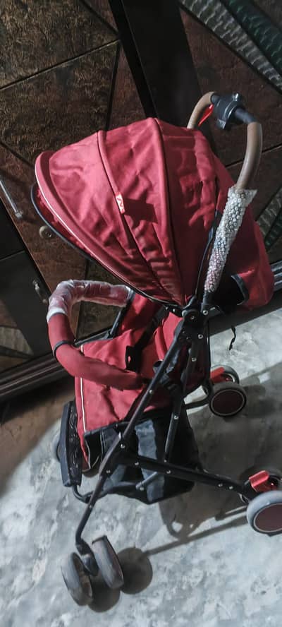 stroller for sale . . in brand new condition