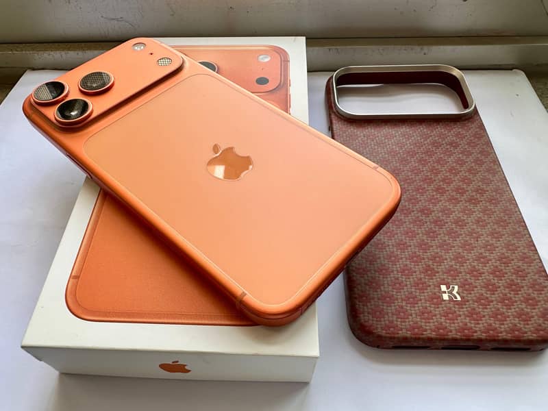 Apple iPhone 17 Pro Max 2