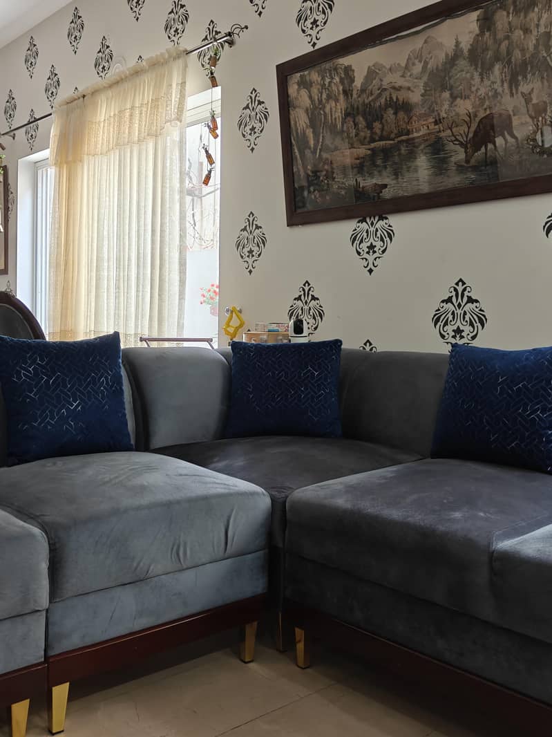 8 seater Sofa L Shape 0