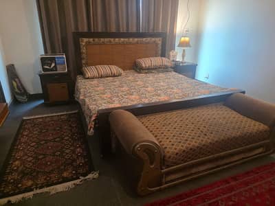Complete Bedroom Furniture in Good condition and cheap price.
