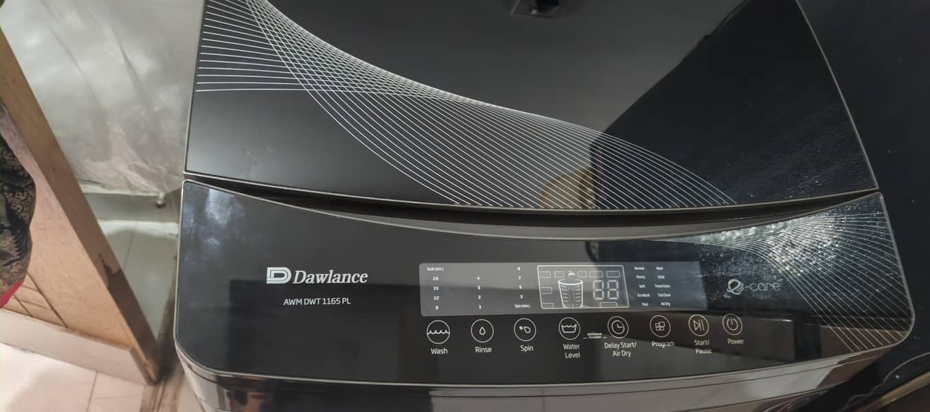 Dawlancce fully automatic washing machine. 1