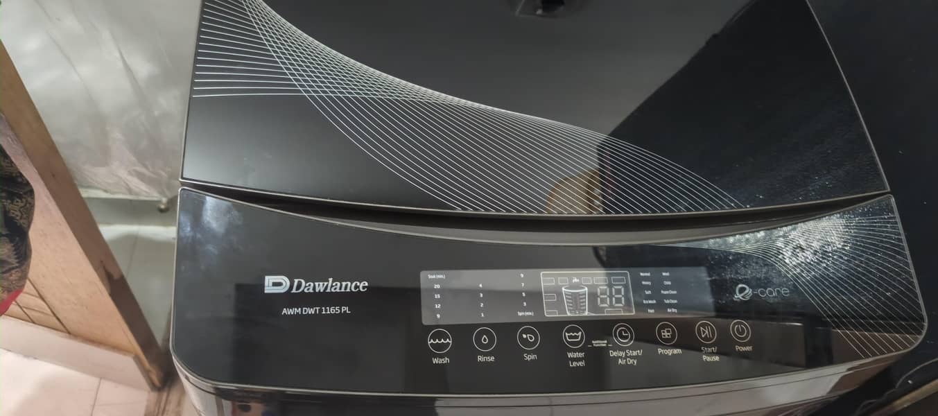 Dawlancce fully automatic washing machine. 4