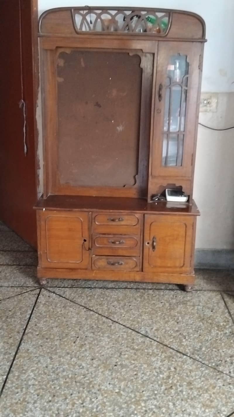 Dressing table 0