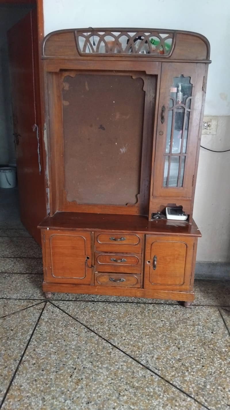Dressing table 1