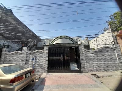 Ideal 10 Marla House Available For Sale In Liaqat Coloney