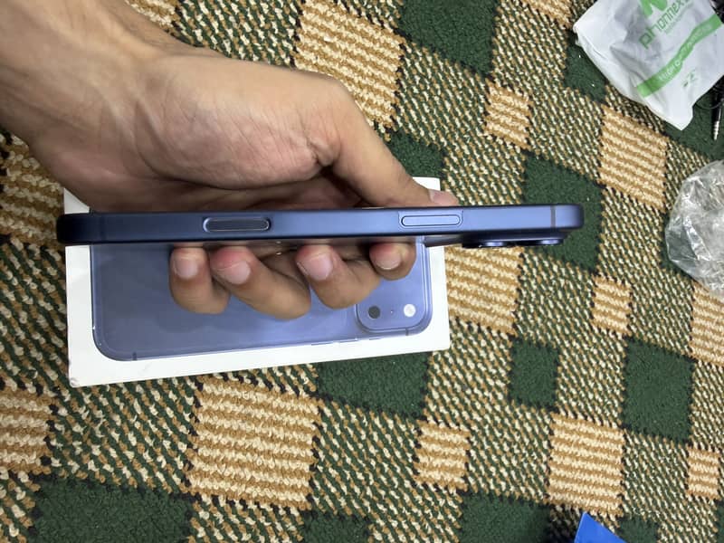 Apple iPhone 17 Pro Max 5