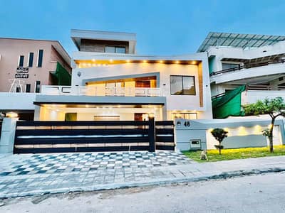 "Royal Lifestyle Awaits You! DHA Phase 2 Mein Triple Unit Ultra-Modern Luxury Residence!"