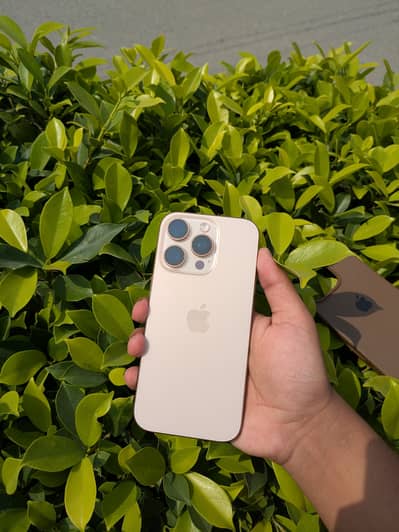 Apple iPhone 16 Pro
