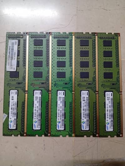 2GB RAM DDR3 (Low Power / Non-Working)