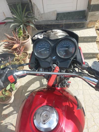 Honda cb125 f