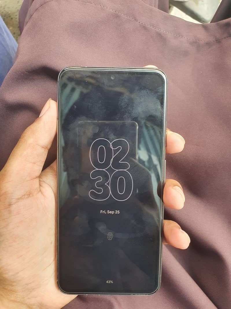 Google Pixel 8 3