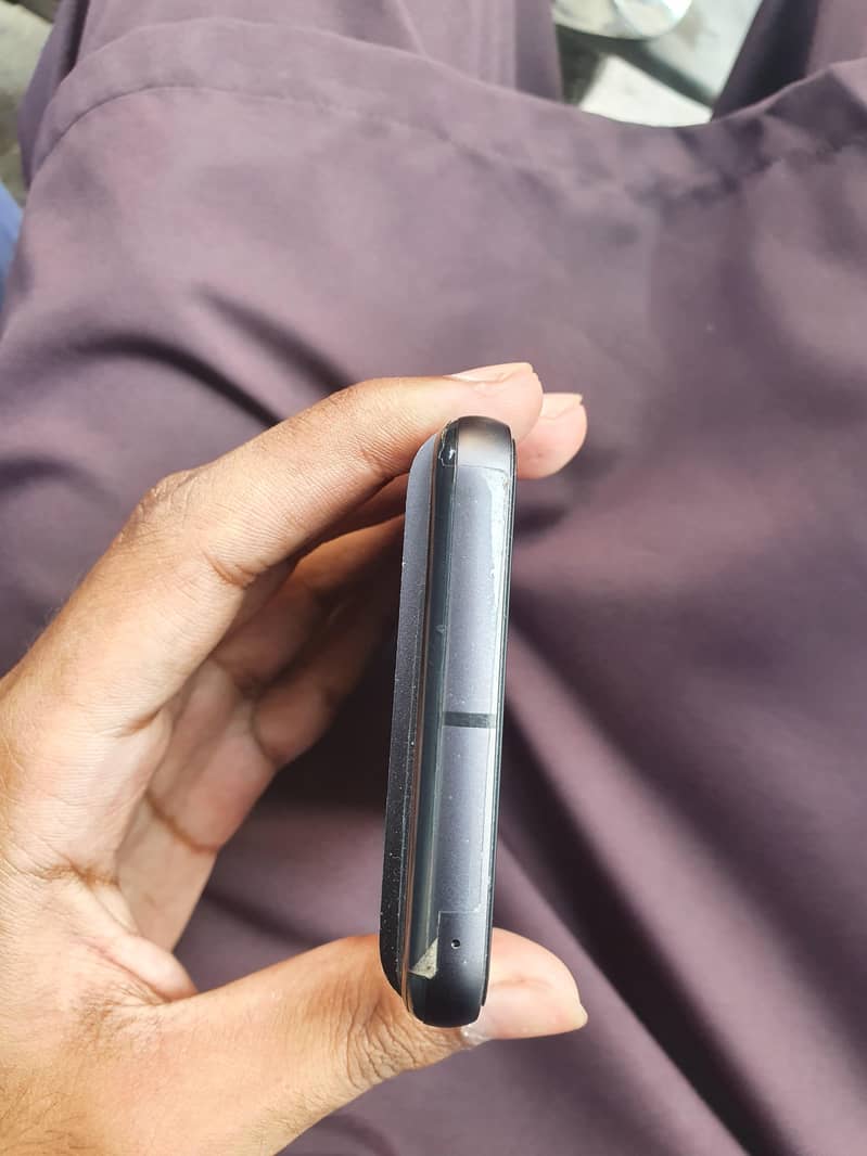 Google Pixel 8 6