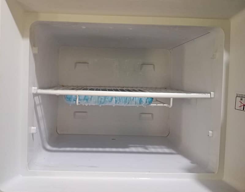 Dawlance Energy Saver 9170 Refrigerator - ORIGINAL AND HOMEUSED FRIDGE 2