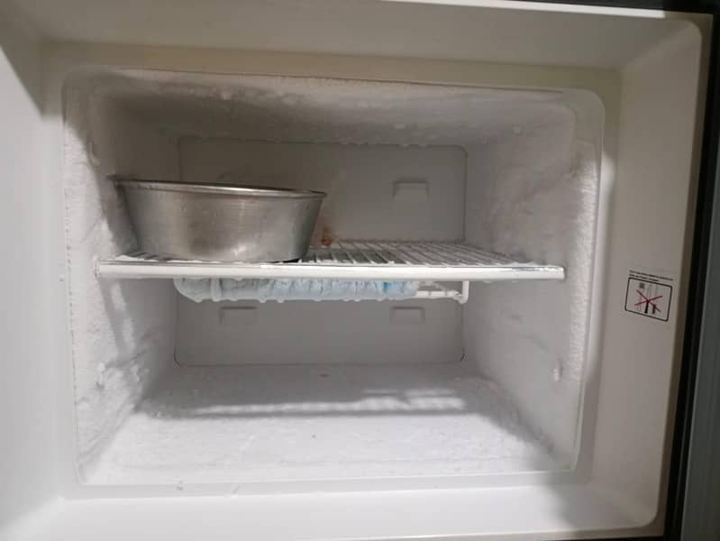 Dawlance Energy Saver 9170 Refrigerator - ORIGINAL AND HOMEUSED FRIDGE 5