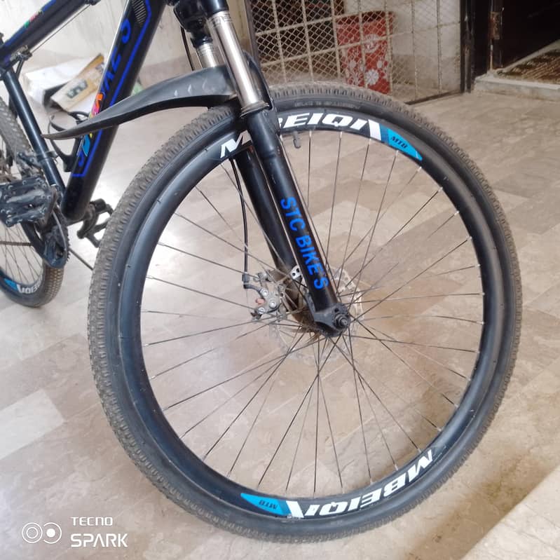 Second hand good condition 4