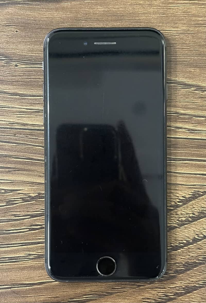 Apple iPhone 8 1