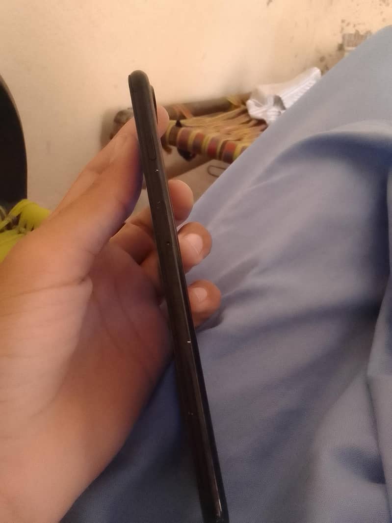 Apple iPhone 7 Plus 5