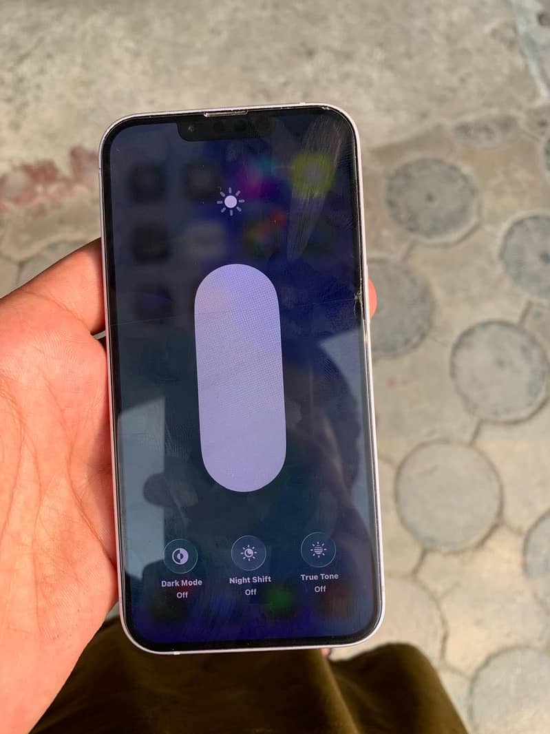 Apple iPhone 14 3