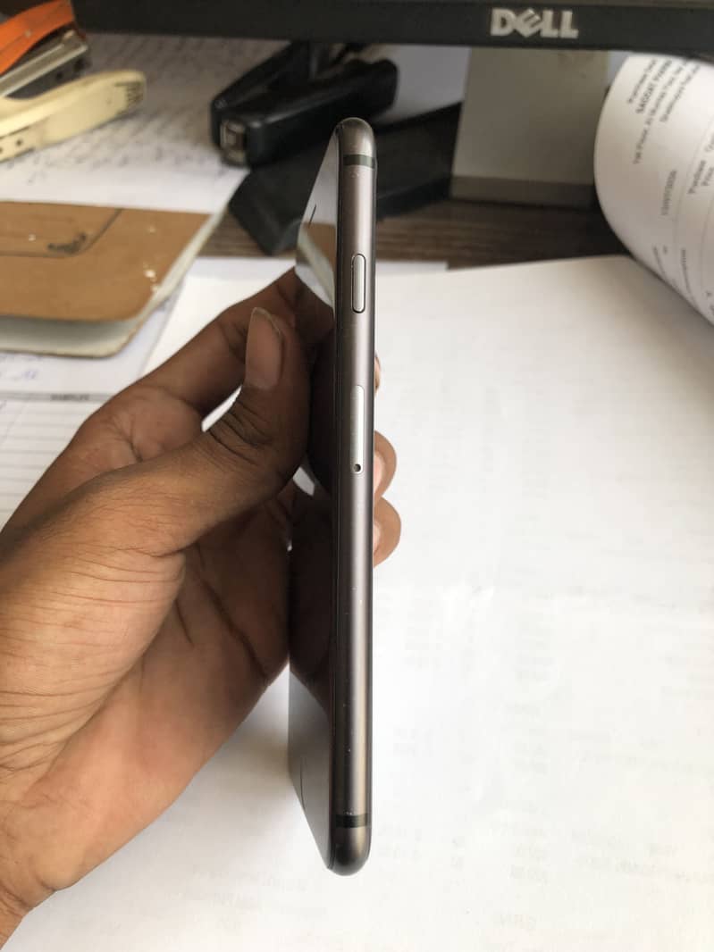 Apple iPhone 8 2