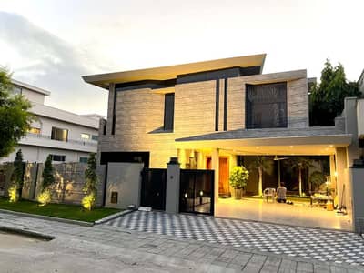 "Ek Aisa Ghar Jahan Har Din Celebration Jaisa Lagta Hai Dream 1 Kanal Villa!"