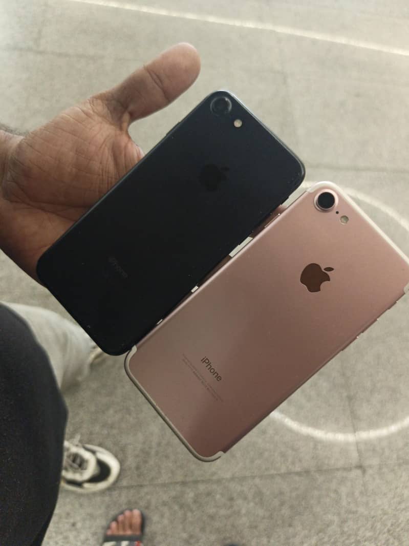 Apple iPhone 7 1