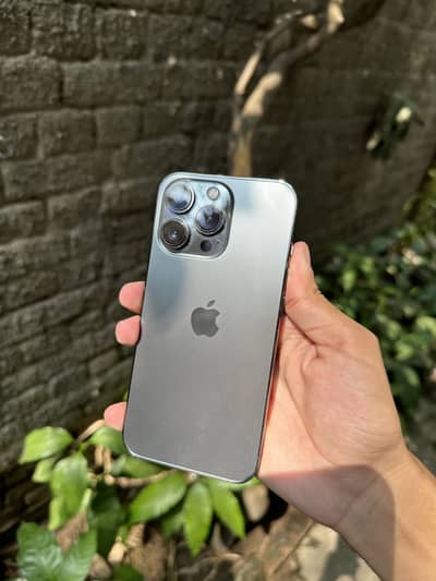Apple iPhone 13 Pro