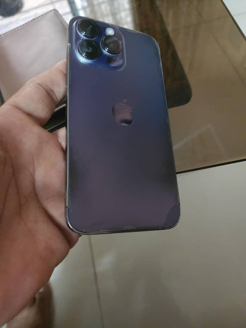 Apple iPhone 14 Pro Max 1