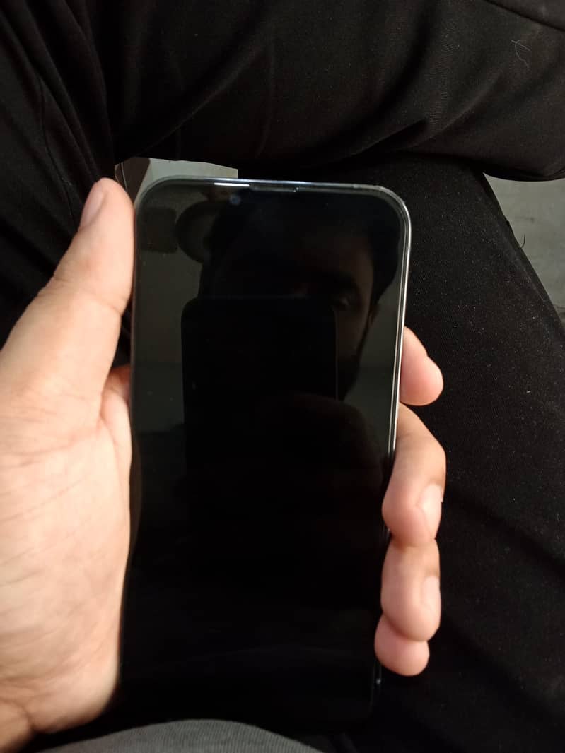 Apple iPhone 13 Pro 1