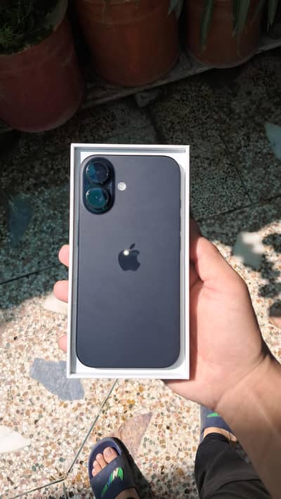 Apple iPhone 16 black colour