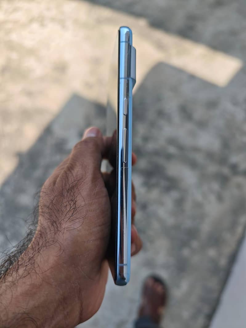 Google Pixel 8 Pro 7