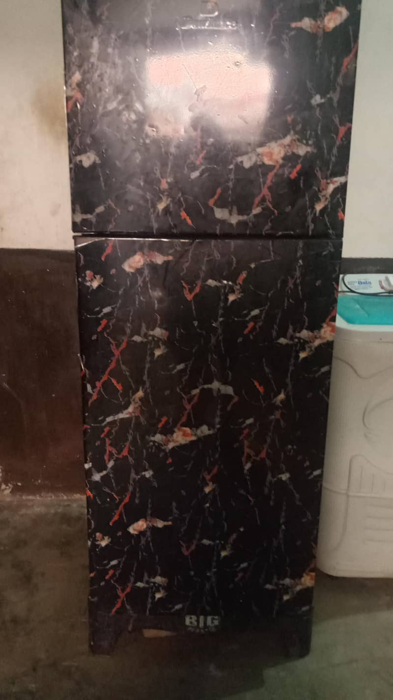 refrigerator 0