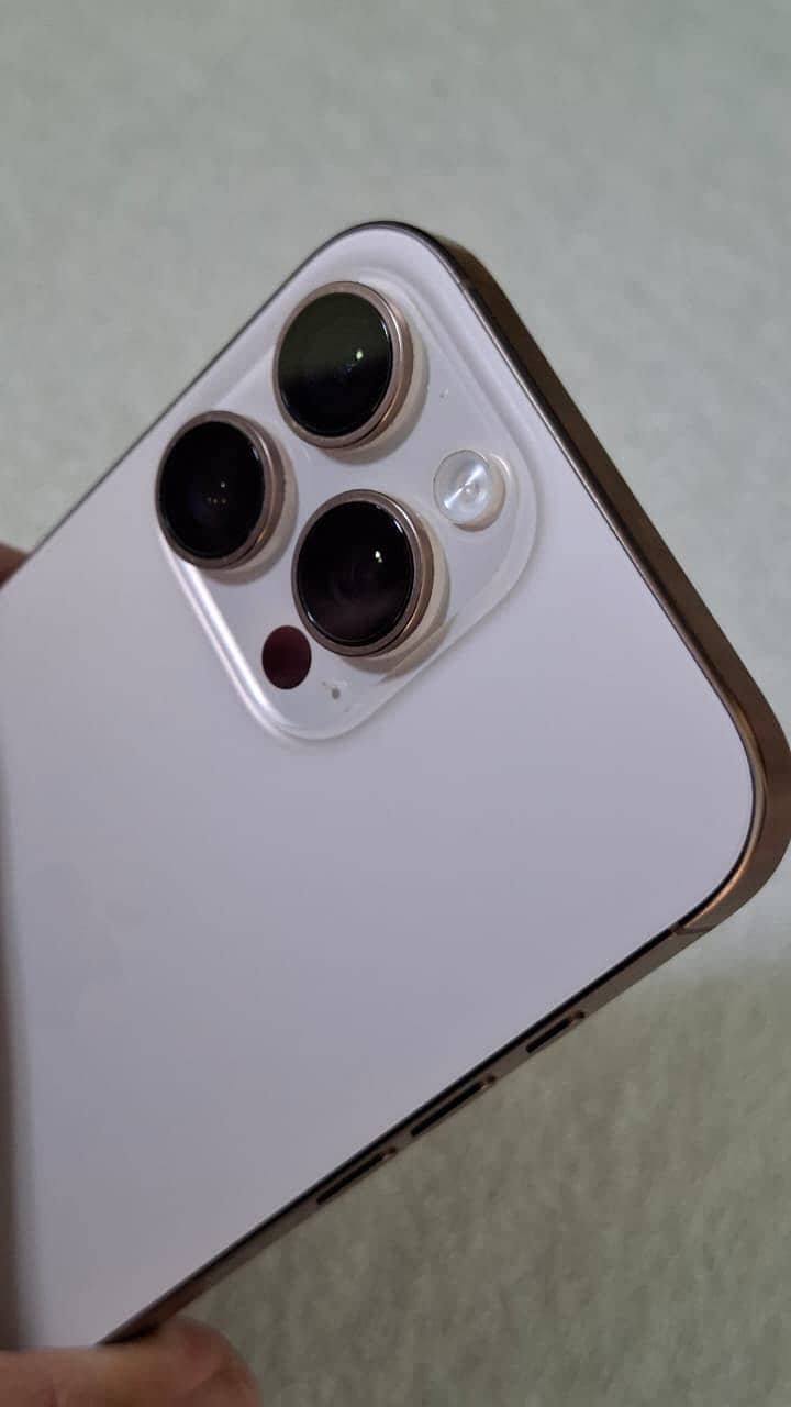 iPhone 16 pro max ( JV ) 0