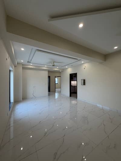 3 bedroom spacious Corner Apartment For Sale In WARDA HAMNA Building 4