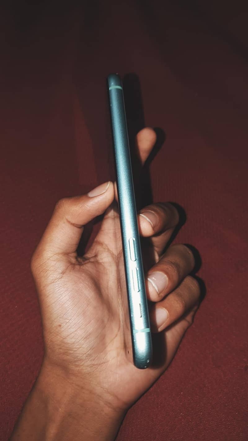 Apple iPhone 11 2