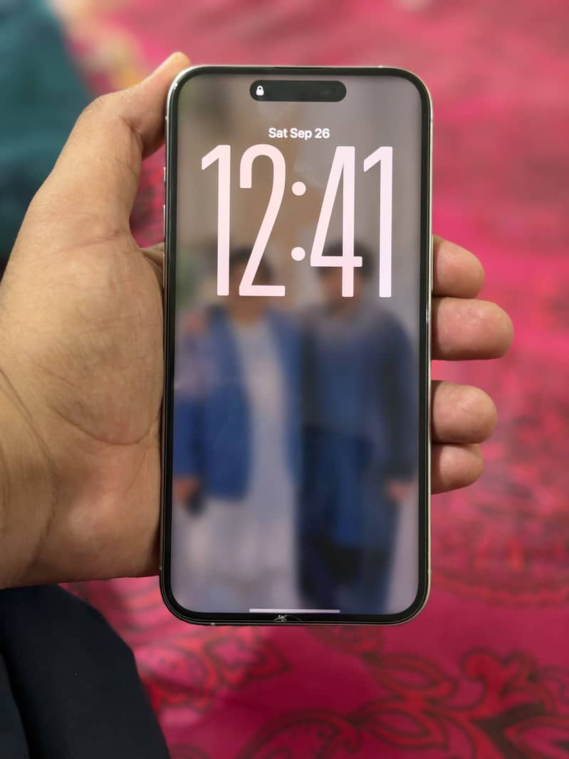 Apple iPhone 15 Pro Max 3