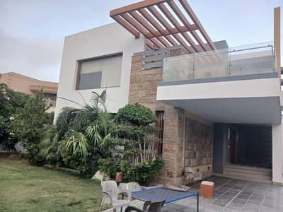 1000 SQ Yard Villa Available For Sale