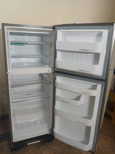 ORIENT  REFRIGRATOR  FOR SALE MINT CONDITION