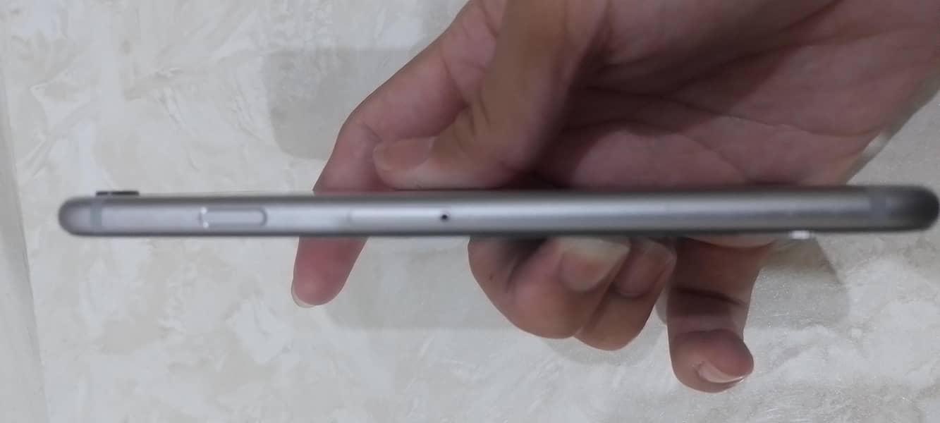 Apple iPhone 6 1