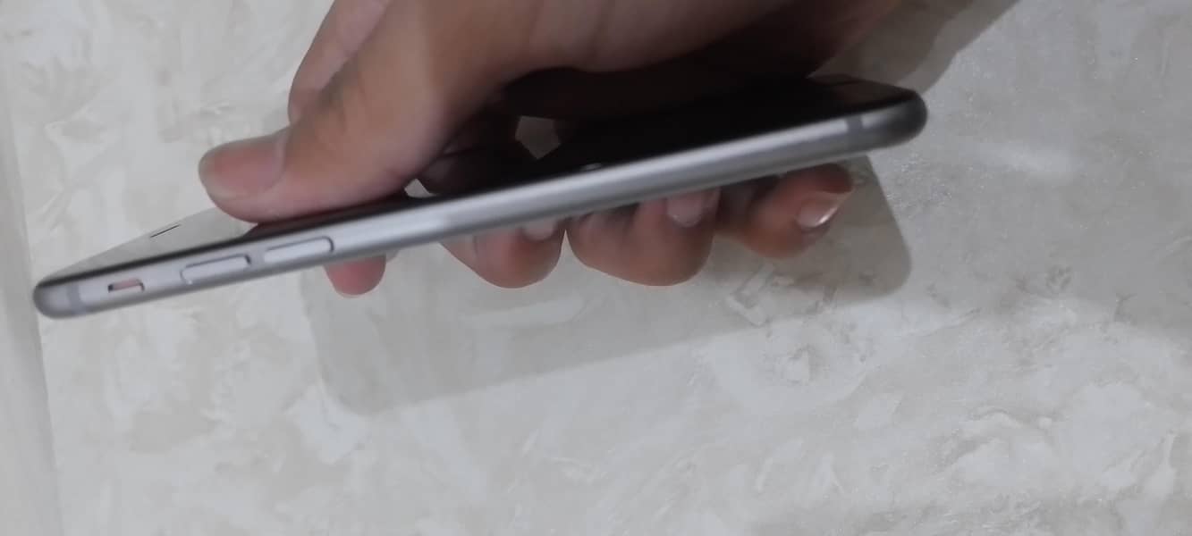 Apple iPhone 6 3